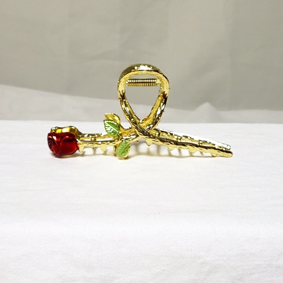 Accessories - 🌹 Giant Red Rose Jaw Hair Clip